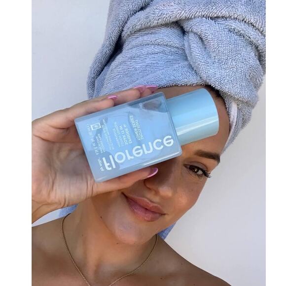 Florence by Mills Episode 4 Soak It In Blue Light Protection Toner 6.26 oz - New - Picture 1 of 12